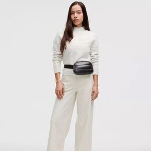 Lululemon NWT Everywhere Belt Bag 1L Wunder Puff Shine Black